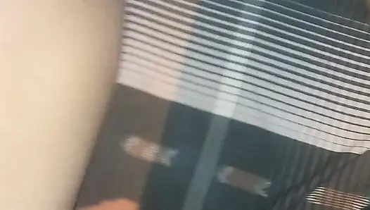 Так как дома никого не было, я занимался сексом с моей женой