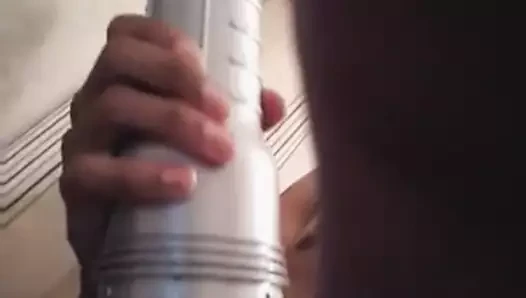 Benim sikimi dışarı the Fleshlight 1 çekiyor