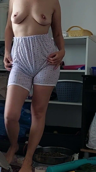 Naughty sexy milf tries on naked clothes. Latina hairy pussy tries on clothes in bed. | Clip 2