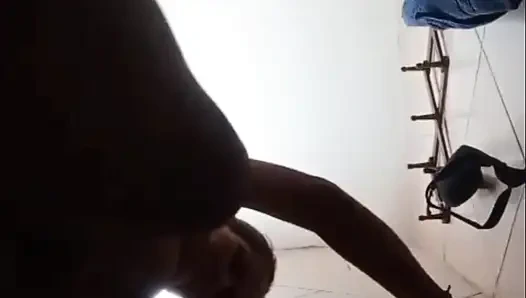 Nine anal seks istiyor