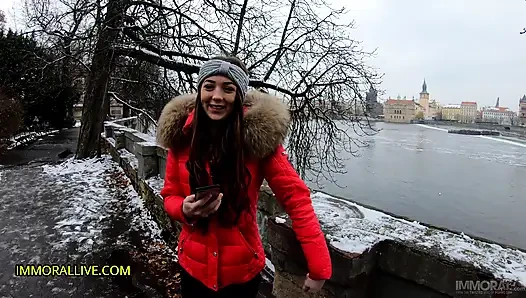 Gorgeous girl Isabella De Laa gets fed sperm in a crazy threesome with p...