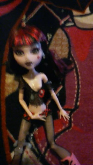 Monster high Draculaura cumslut