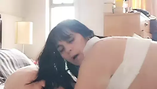 Mommy shows her privacy and wants a big cock