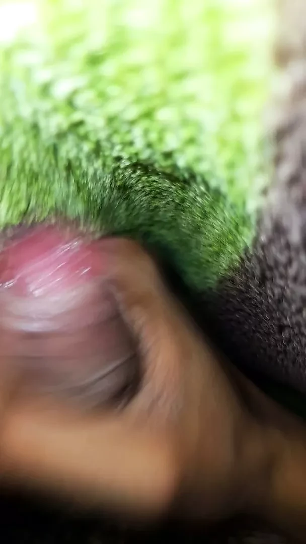 Handjob 23 years indian old guy imagine her frnds mom