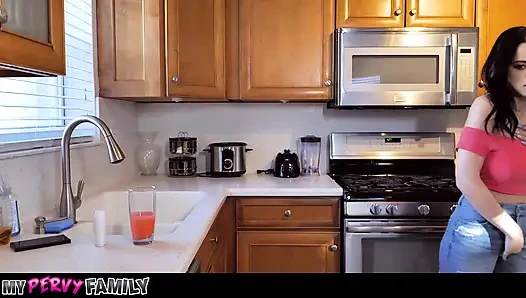 MyPervyFamily - My Insatiable Pillow-Humping Stepsister! - Melody Foxx