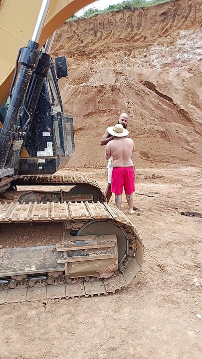 Bearded Uncle Being Fucked by Zé Agroboy in Passio in the Countryside