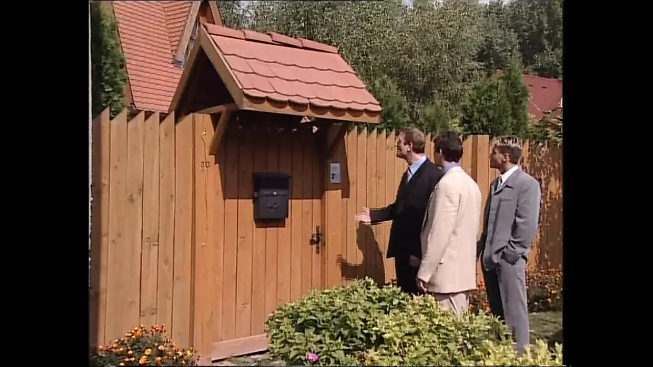 那些必须操美丽丰满的熟女的人的业务