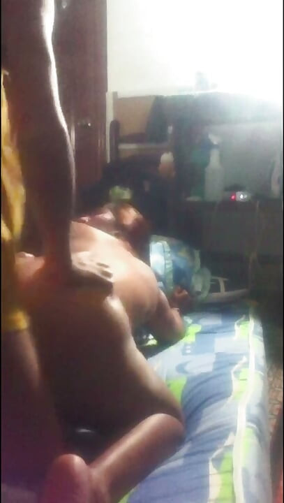파티 후 질과 애널 섹스