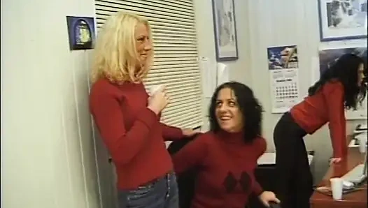 Islak gelin, sikilen gelin (tam porno film)