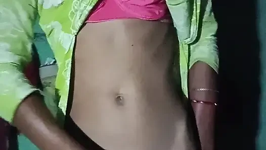 Desi-mädchen hart schöner hintern