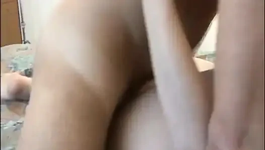 Seksi sarışın amatör amcık yalıyor amcık maskeli sikişiyor... ağzına boşalma