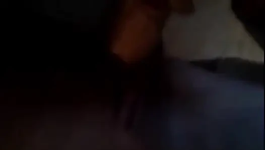 Я нашел первое частное видео я когда-либо сделал, оно было в моей комнате, без света