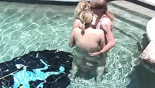 Bereiten Sie sich auf einen vierer vor, der sie glücklich macht