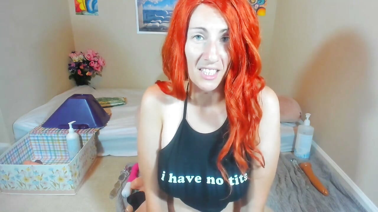 Model Reacts to so Many Small Penise!