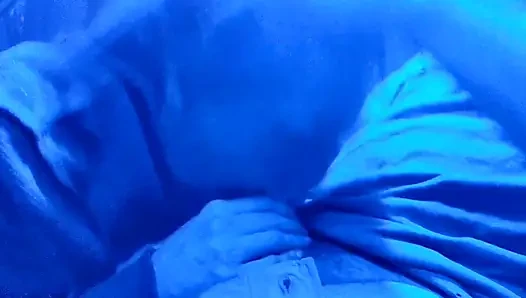 Blowjob di trukku muncrat di mulut