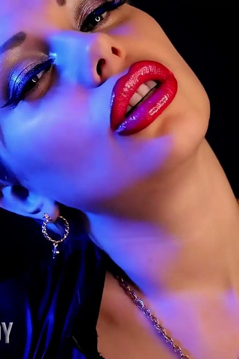 See how easily I turn you into my vulnerable lips zombie