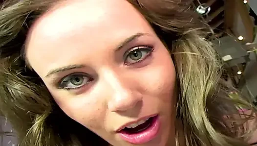 Klasik Manojob: Hannah West
