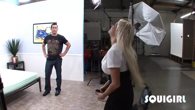 Huge tits blonde tricks her landlord to fucks him