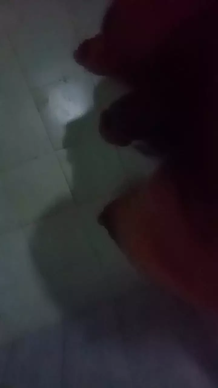 Khiêu vũ trước khi tắm
