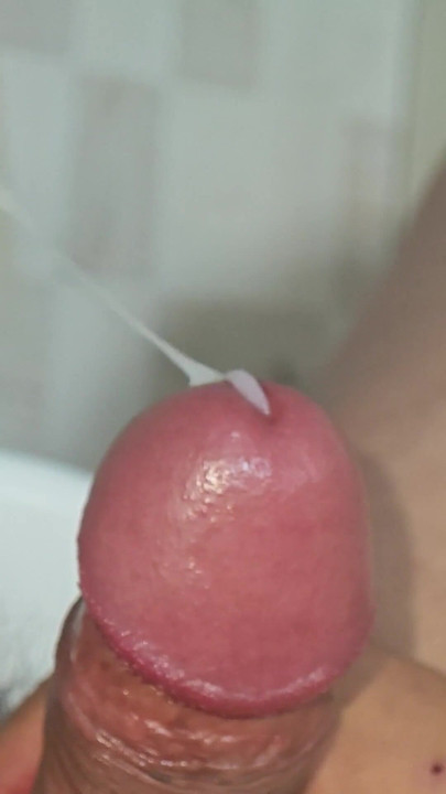 Nezaobilazan trenutak iz "Usporene snimke ejaculation_slow izdanje 16 times_9 ejaculations_semen"