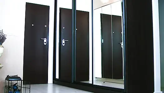 Xenia Onatopp Leather Gloves