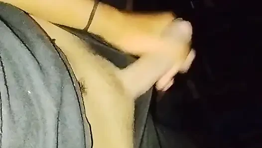 Onu emmeyi çok istiyorsun