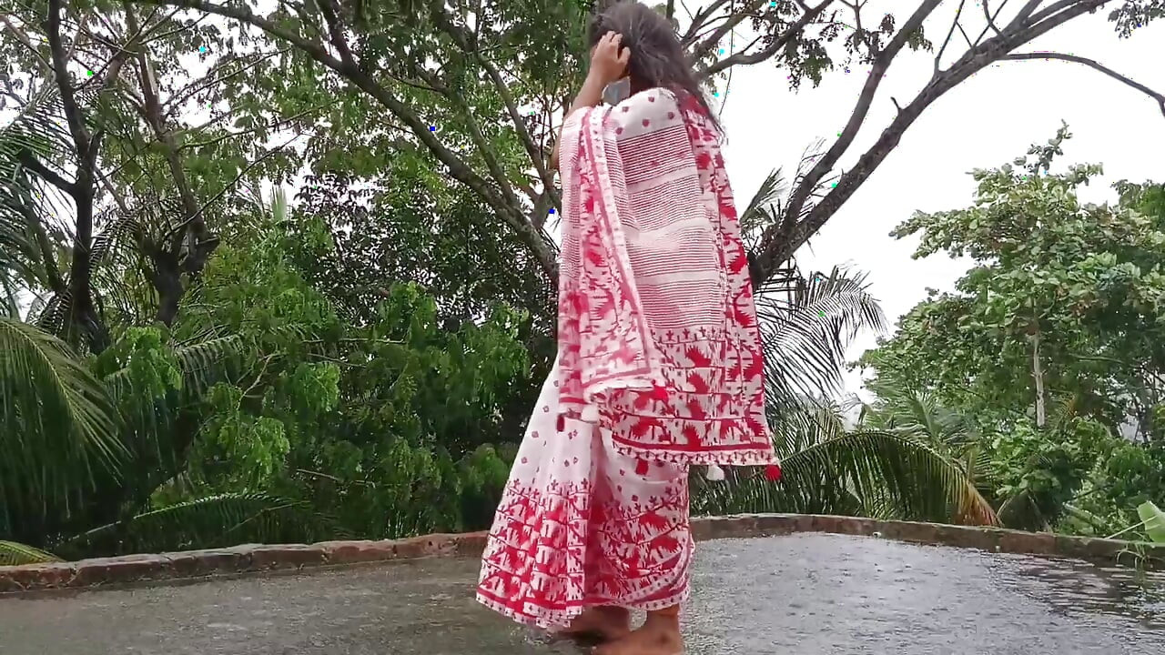 Viral sexy video of a Bangladeshi stepdad and stepdaughter