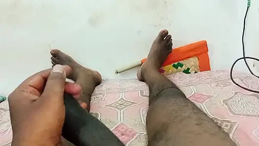 Seksi hintli kadın evde sikiliyor