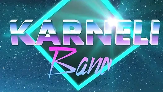 Горячая сучка возбуждается в самолете и мастурбирует в туалете. Карнели Банди