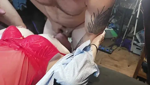 Delilah трахают в рот Виннимак и друг