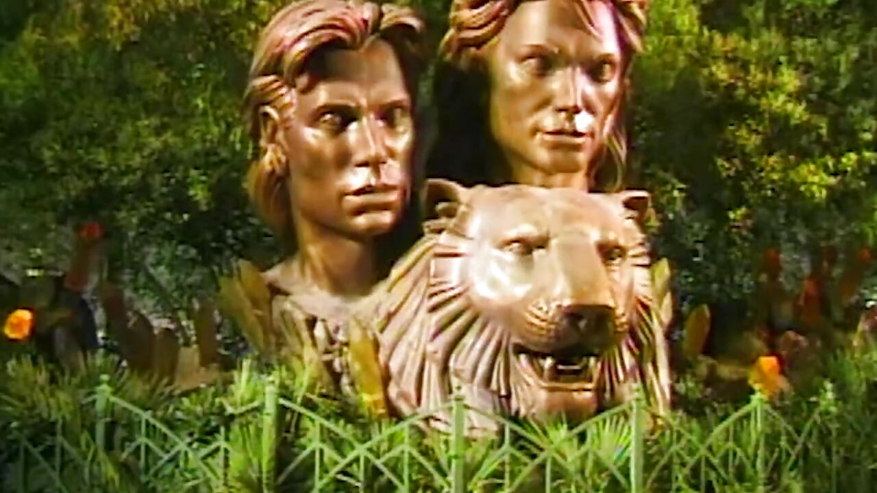 Versaute Taxifahrt mit heißen Blondinen