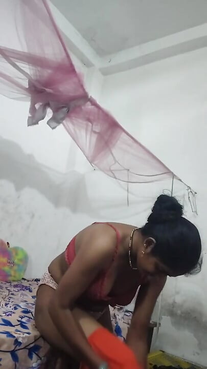 Brincar com minhas axilas peludas, buceta peluda.