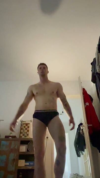 Hot young muscle boy show his full body