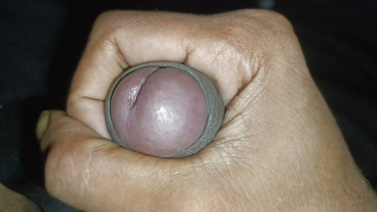 Teen boy cum out night masterbating