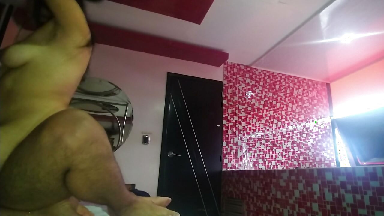 one entire day being fucked by the friend of my husband in the motel