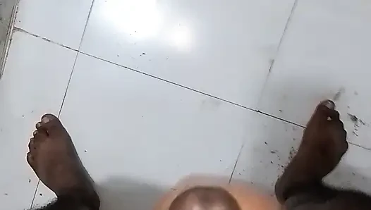 Desi Boy Banyo