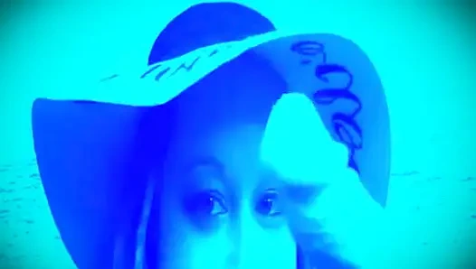 Pelatihan sissy boi sissy boi hari pertama klitoris banci vs kontol pria sejati