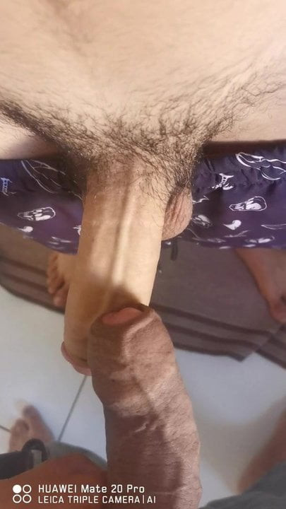 2 boys
