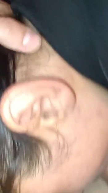 Očuh me koristi da ti pustim u usta, a moja pička uvijek kaže da boli jaja | Isječak 2