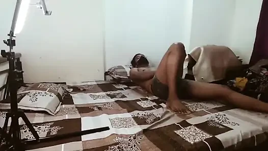 Kakak ipar india selingkuh dari kakak iparnya dan sama dia, video audio bahasa india bhabhi