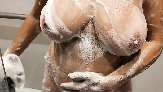 Emma's Perfect Natural Wet Tits