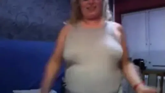 Blonde milf shows her boobs