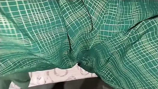 Gadis imut dengan besar lagi asik