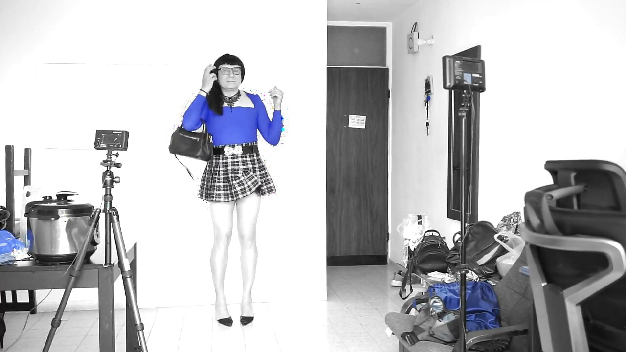Blue Boy Crossdressser