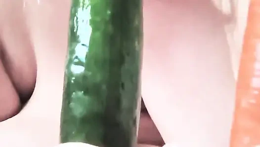 Sucking 2 Cocks at 1 Time Is She Losing Her Mind?