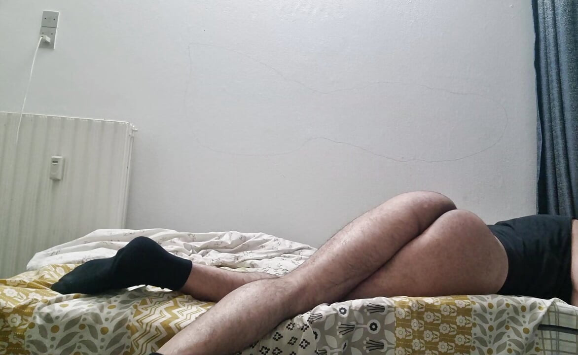 ใครอยากเข้าร่วมกับฉันจากด้านหลังคุณเพียงแค่ต้องกินเค้กอร่อยของฉันก่อนที่คุณจะได้ตูดฉัน