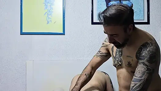 Riva имеет двойное проникновение с секс-машиной и анальным плагом