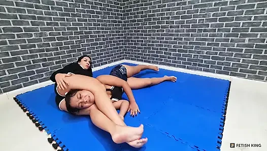 Catfight gefährliche scherenbeine