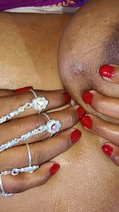 Bangali new married padosi bhabhi ko devar ne lund me tel laga ke gand me pel diya aur boobs me tel laga ke dabaya | Clip 1