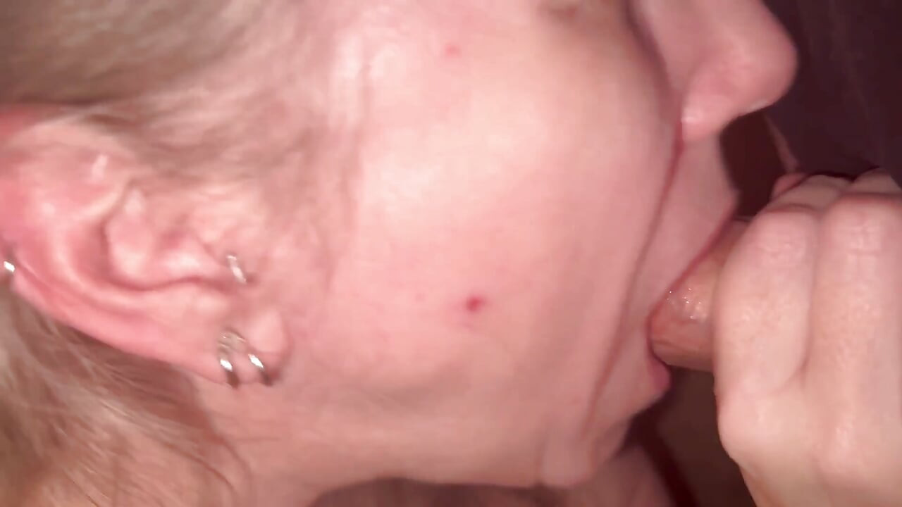 Wifey Gives You Amazing Head, Takes Your Huge Load in Her Mouth